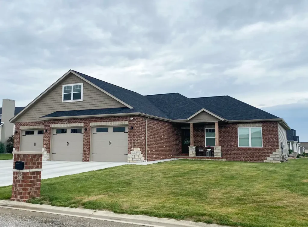custom built home builder carlyle il